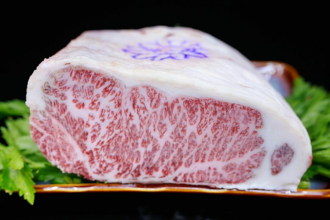 Cách Phân Biệt Giữa Thịt Bò Kobe và Thịt Bò Wagyu