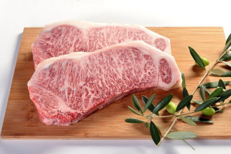 Tai Sao Giá Thịt Bò Wagyu Lại Siêu Đắt ?